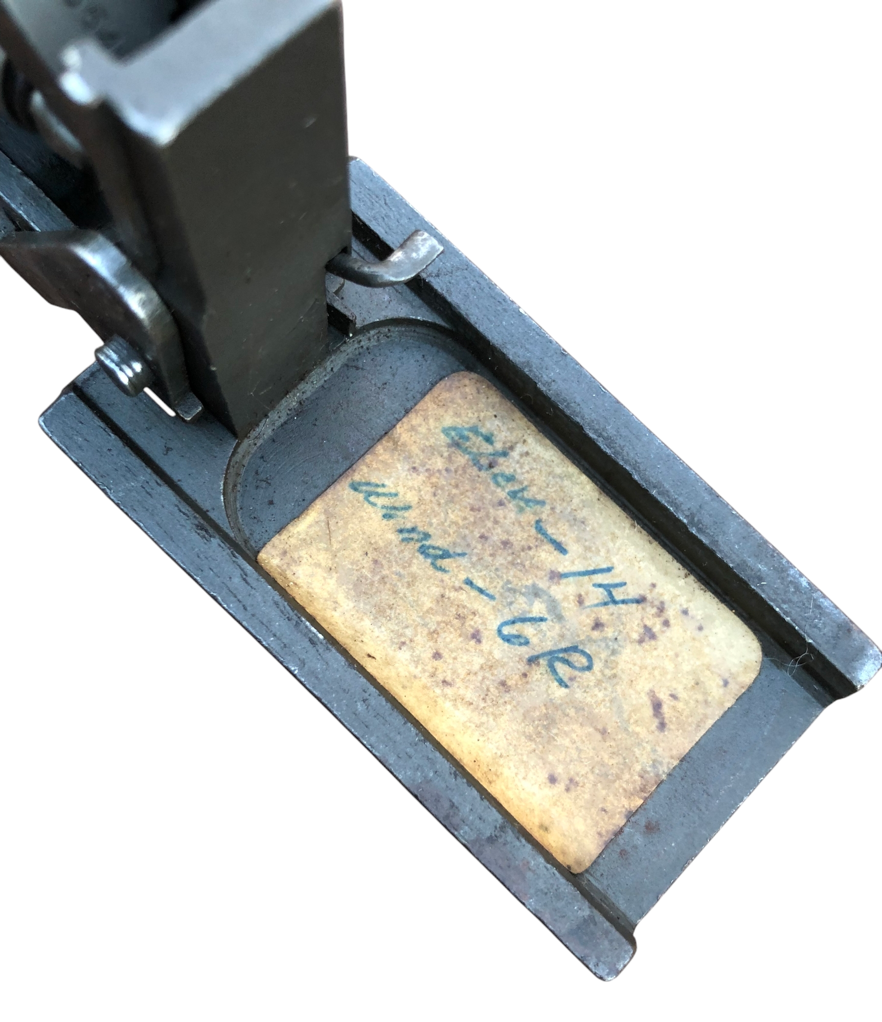 photoroom-20250213_1531147898022419737102144