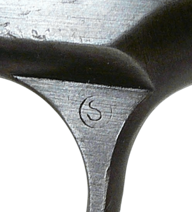 photoroom-20250227_2151045382821072837395377